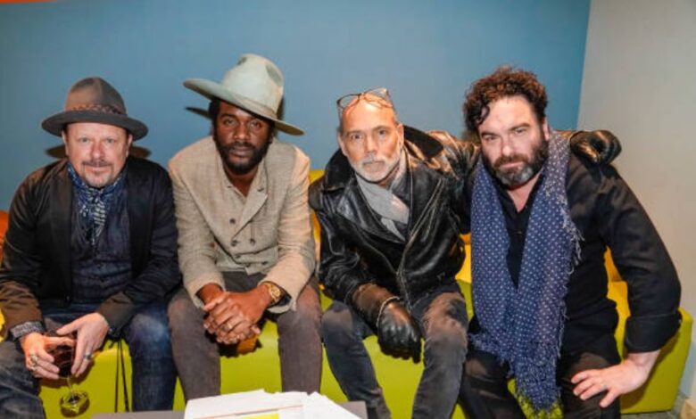 johnny galecki net worth